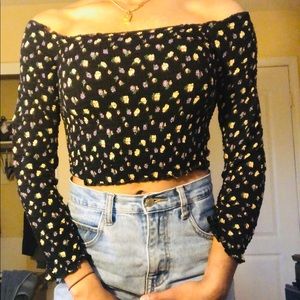 Off the shoulder long sleeve cropped top